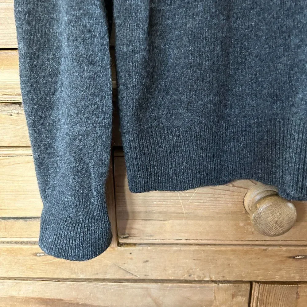 Kate Spade Medium Gray‎ Knit Sweater Crewneck Bow Detail Leather Patch Charcoal